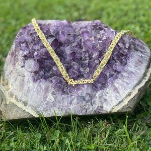 Capricorn (woven) chain